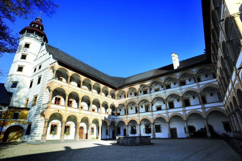 Apartmany Rysi Skala Loučná nad Desnou Dış mekan fotoğraf